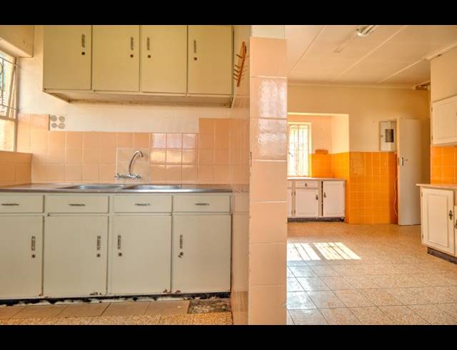 4 BEDROOM HOUSE FOR SALE IN KEW